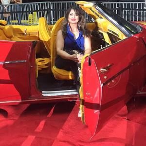 Meet your Posher, Moraima